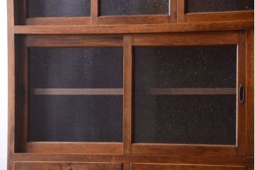 レトロ家具　気泡ガラス入り!古い木の昭和レトロなアンティーク食器棚(カップボード)