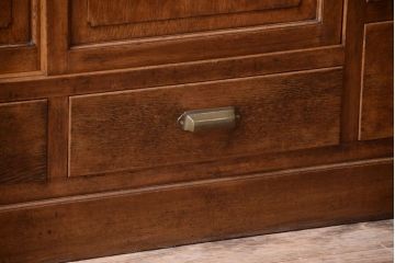 レトロ家具　気泡ガラス入り!古い木の昭和レトロなアンティーク食器棚(カップボード)