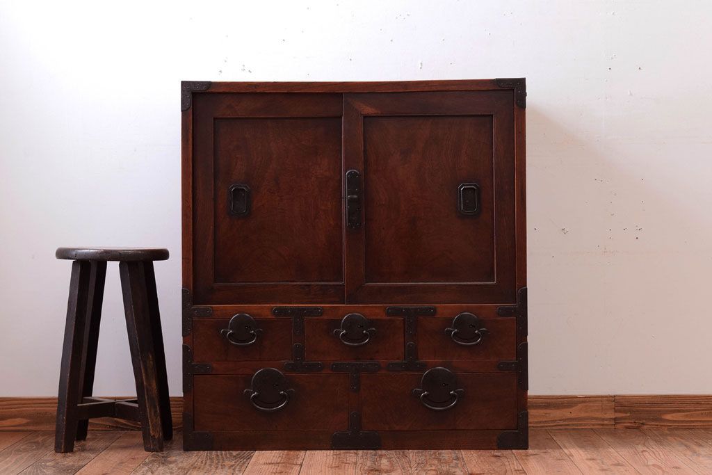 アンティーク家具　三方欅材!上質な和製アンティーク帳場箪笥