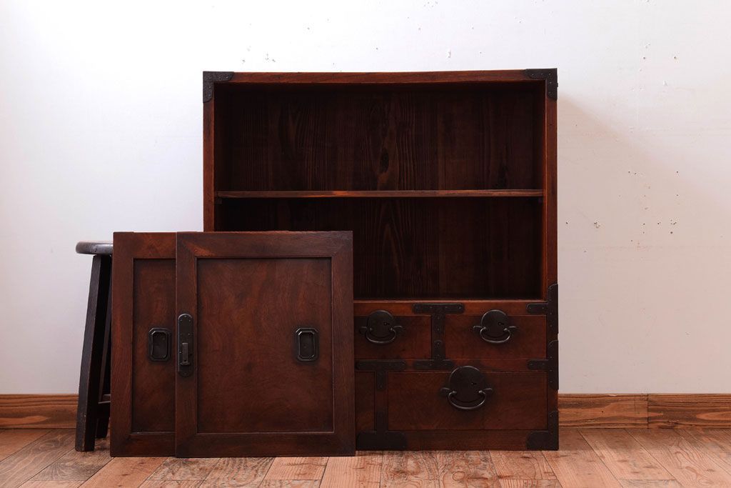 アンティーク家具　三方欅材!上質な和製アンティーク帳場箪笥