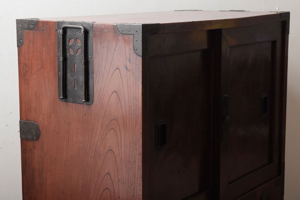 アンティーク家具　三方欅材!上質な和製アンティーク帳場箪笥