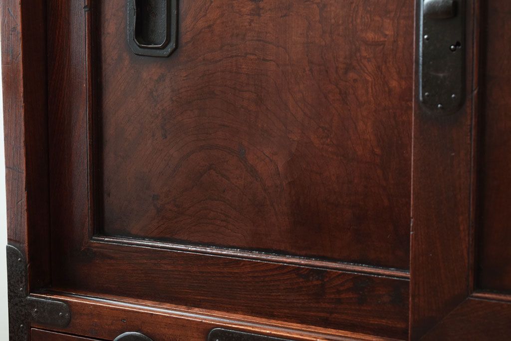 アンティーク家具　三方欅材!上質な和製アンティーク帳場箪笥