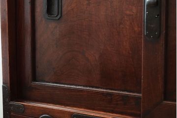 アンティーク家具　三方欅材!上質な和製アンティーク帳場箪笥