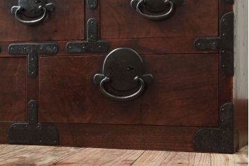 アンティーク家具　三方欅材!上質な和製アンティーク帳場箪笥