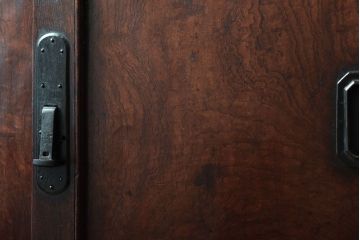 アンティーク家具　三方欅材!上質な和製アンティーク帳場箪笥