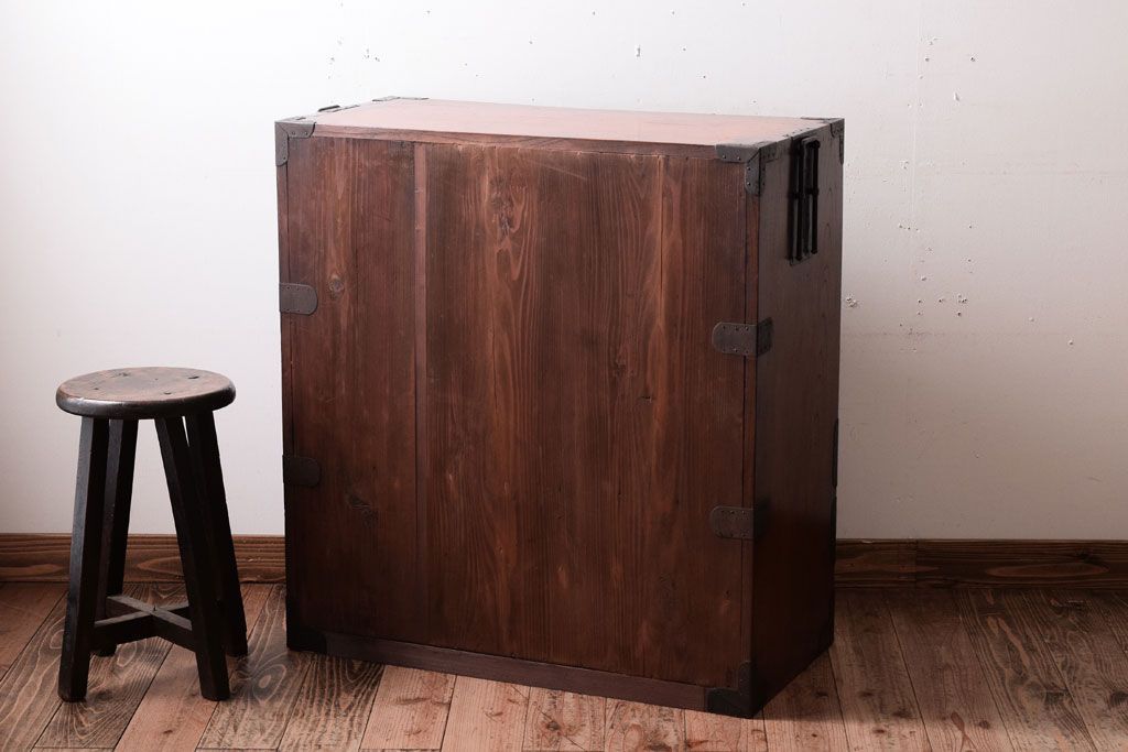 アンティーク家具　三方欅材!上質な和製アンティーク帳場箪笥