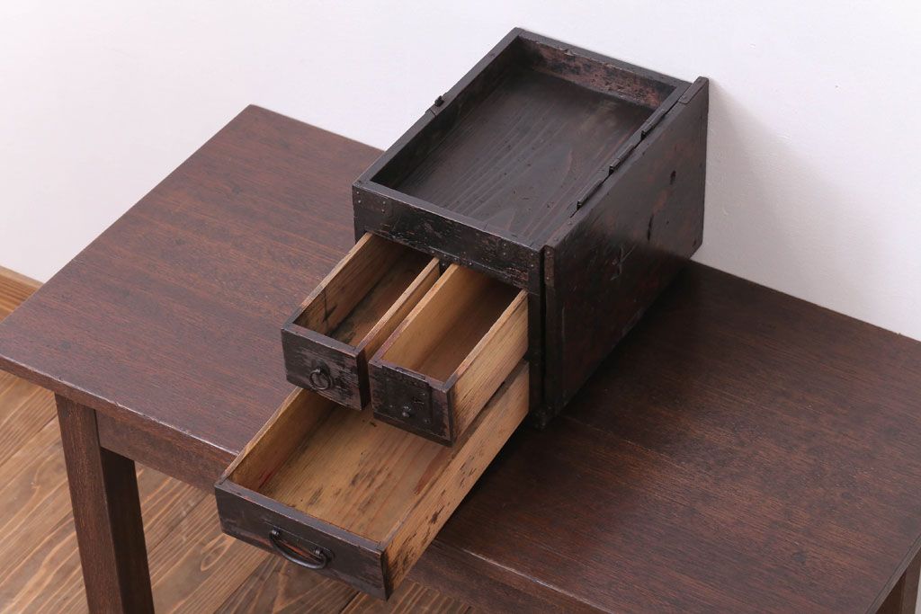 アンティーク雑貨　古民具・骨董　古い木製の味わい深い硯箱
