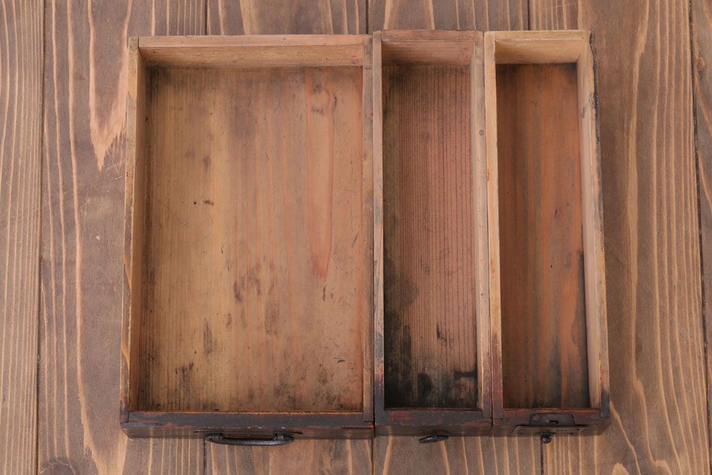 アンティーク雑貨　古民具・骨董　古い木製の味わい深い硯箱