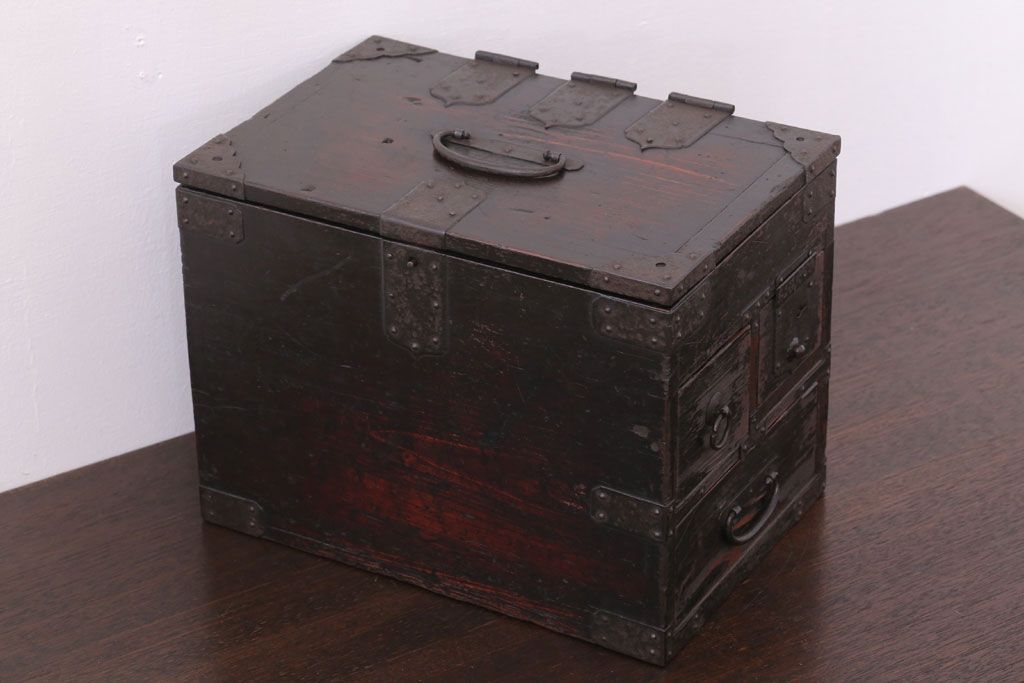 アンティーク雑貨　古民具・骨董　古い木製の味わい深い硯箱