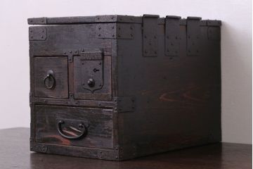 アンティーク雑貨　古民具・骨董　古い木製の味わい深い硯箱