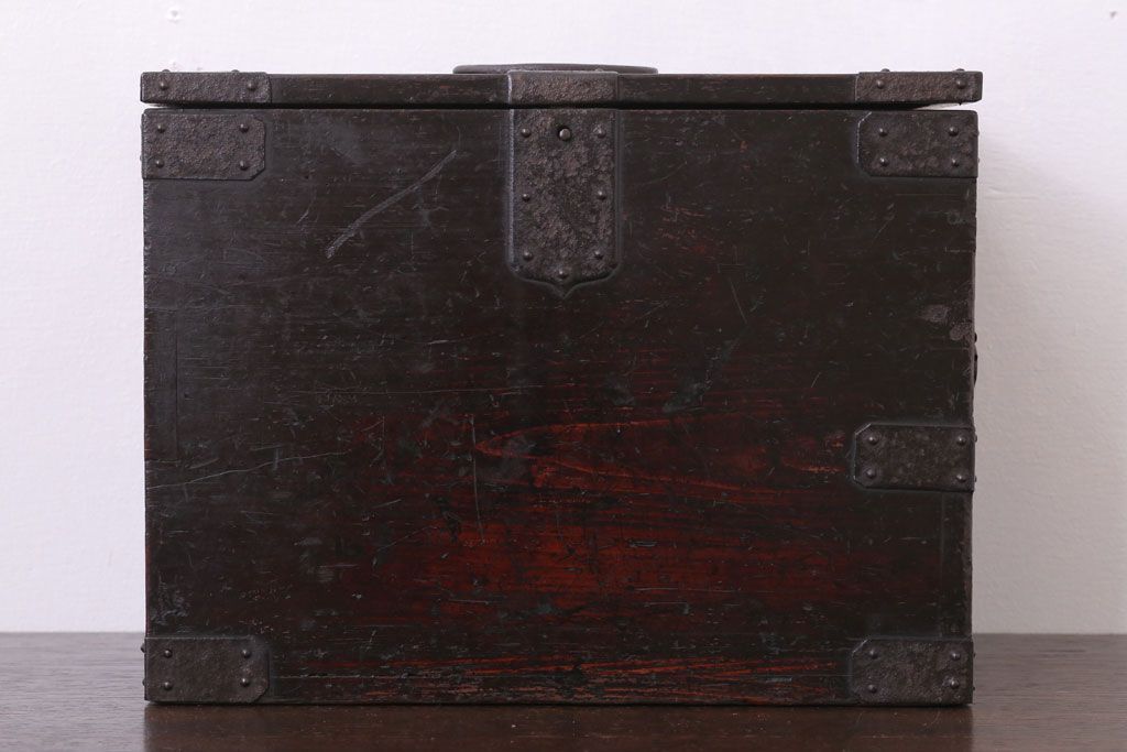 アンティーク雑貨　古民具・骨董　古い木製の味わい深い硯箱