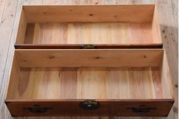 アンティーク家具　和製アンティーク　上質な二本松箪笥ローボード(衣装箪笥)