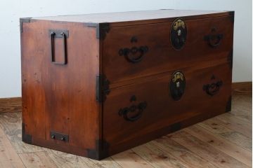 アンティーク家具　和製アンティーク　上質な二本松箪笥ローボード(衣装箪笥)