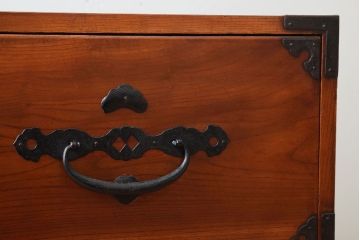 アンティーク家具　和製アンティーク　上質な二本松箪笥ローボード(衣装箪笥)