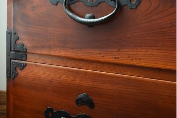 アンティーク家具　和製アンティーク　上質な二本松箪笥ローボード(衣装箪笥)