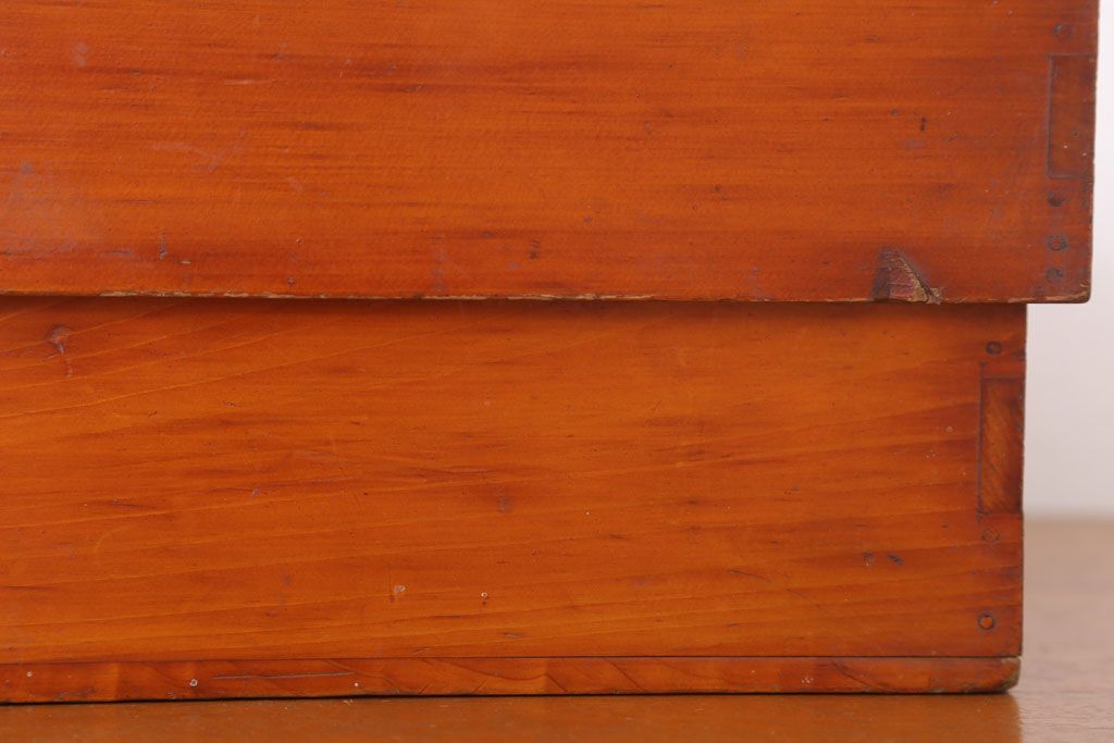 アンティーク雑貨　古い檜材のアンティーク小箱(木箱・小物収納箱)