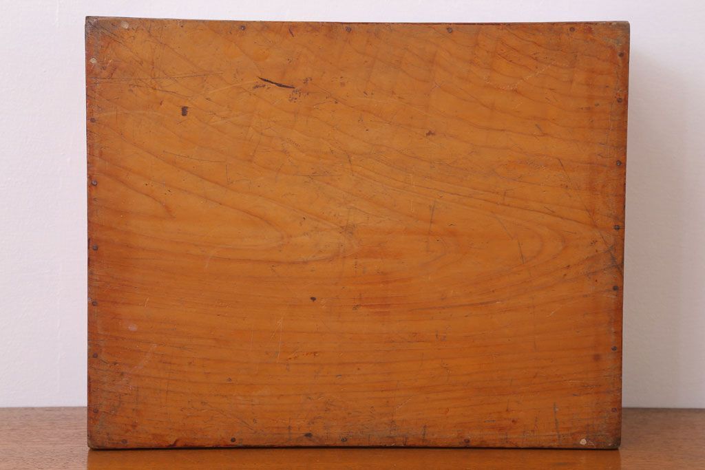 アンティーク雑貨　古い檜材のアンティーク小箱(木箱・小物収納箱)