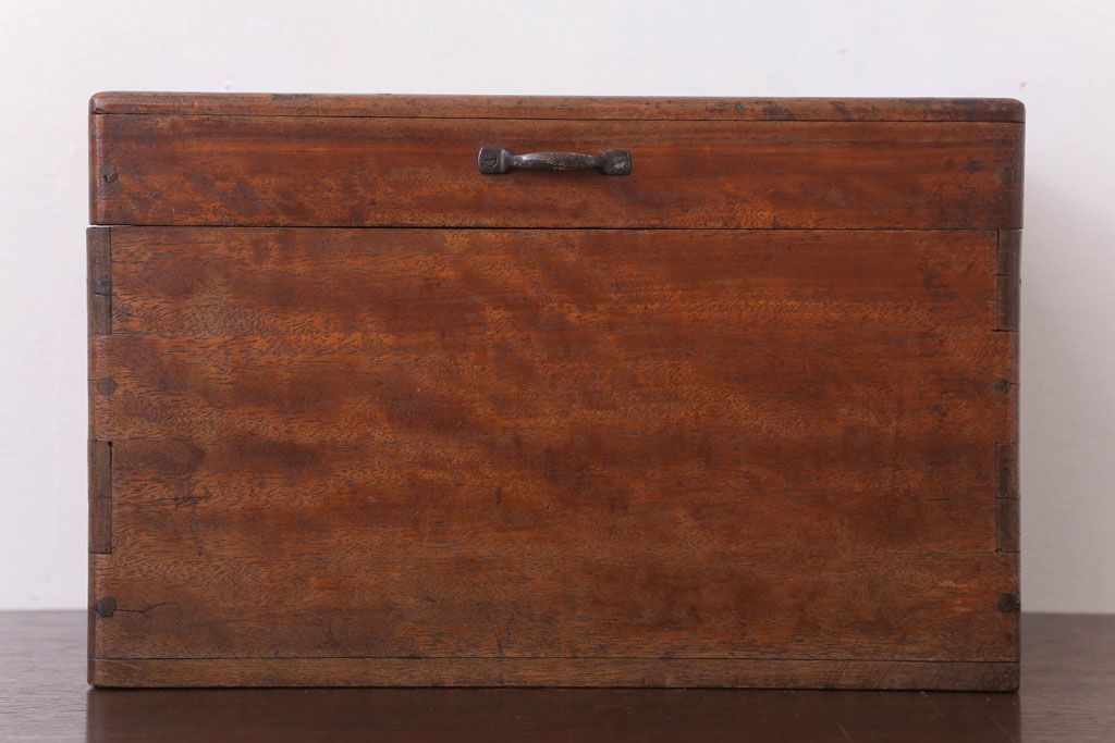 アンティーク雑貨　古い木製のアンティーク小箱(木箱・小物収納箱)