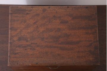 アンティーク雑貨　古い木製のアンティーク小箱(木箱・小物収納箱)