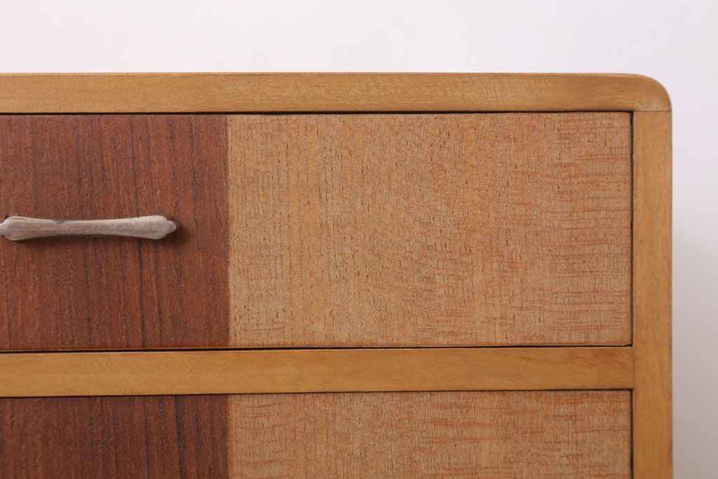 レトロ家具　ネームプレート付き!昭和レトロな3杯小引き出し