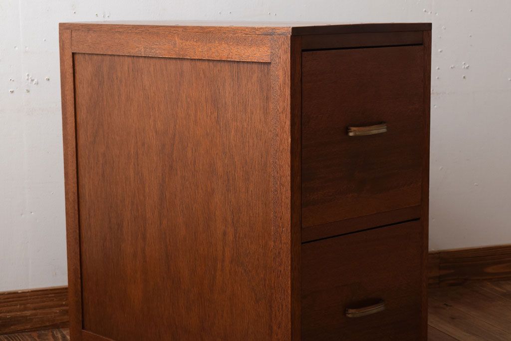 レトロ家具　和製アンティーク　シンプル　古い木の昭和レトロな引き出し(2杯)