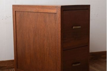 レトロ家具　和製アンティーク　シンプル　古い木の昭和レトロな引き出し(2杯)