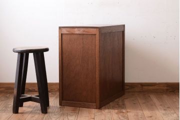レトロ家具　和製アンティーク　シンプル　古い木の昭和レトロな引き出し(2杯)