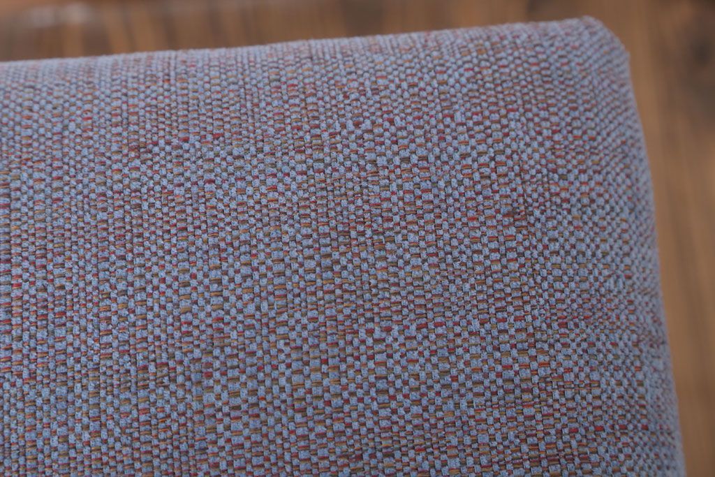 レトロ家具　古い木のレトロなクッション座面角スツール(1)