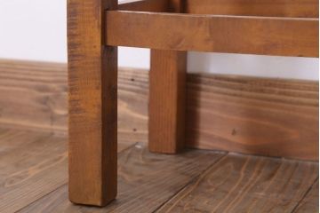 レトロ家具　古い木のレトロなクッション座面角スツール(1)