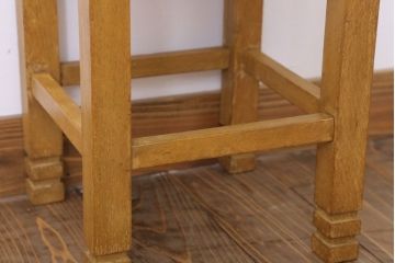 レトロ家具　古い木のレトロなクッション座面角スツール(2)
