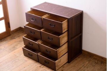 アンティーク家具　シンプルなアンティーク8杯チェスト