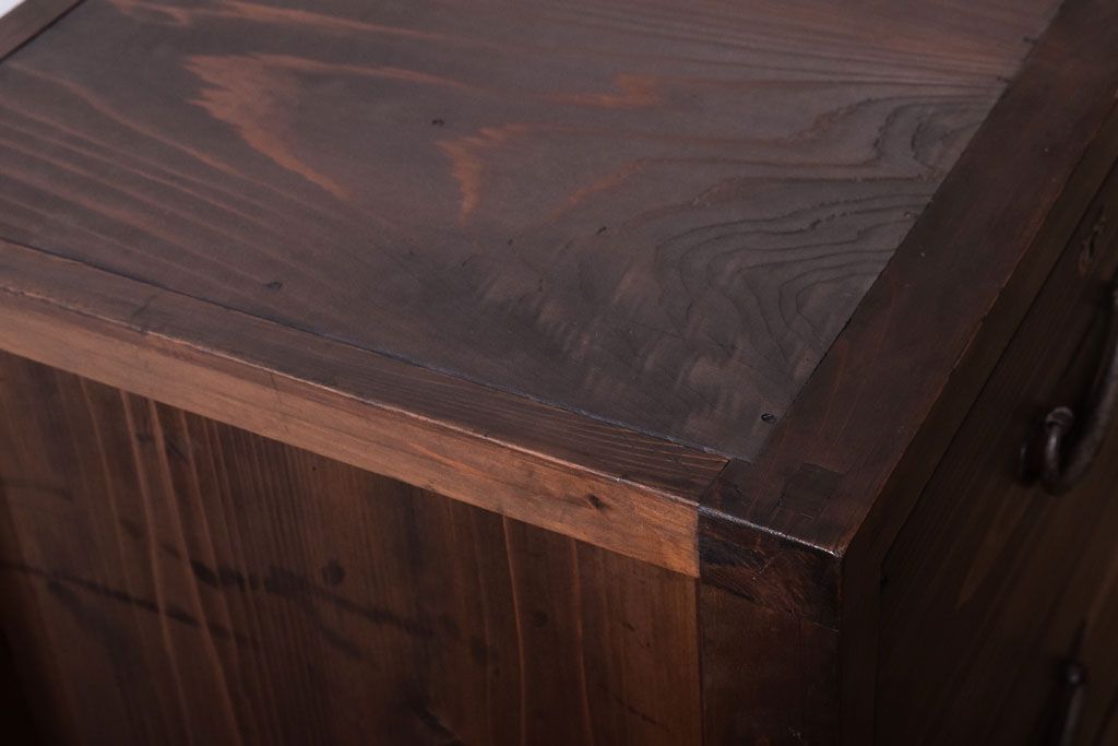 アンティーク家具　シンプルなアンティーク8杯チェスト