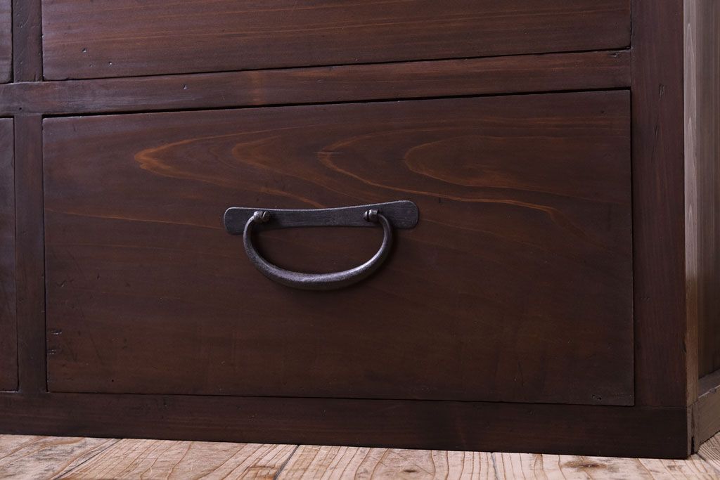 アンティーク家具　シンプルなアンティーク8杯チェスト