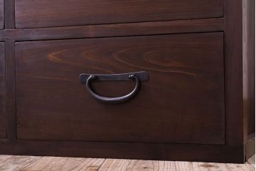 アンティーク家具　シンプルなアンティーク8杯チェスト