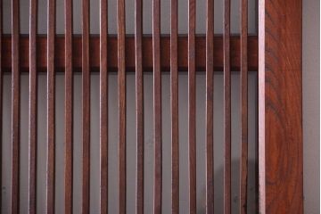 古民具・骨董　総欅　裏ガラス入りのアンティーク格子蔵戸(2)(玄関戸)