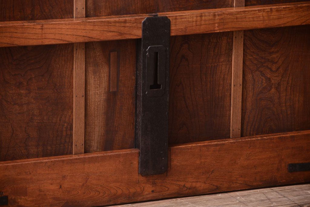 古民具・骨董　総欅　裏ガラス入りのアンティーク格子蔵戸(2)(玄関戸)