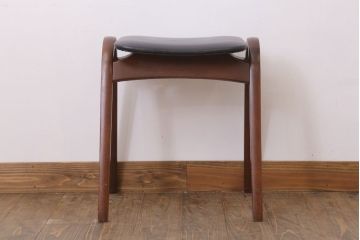 中古　秋田木工　ビンテージ　おしゃれな曲げ木スツール(1)