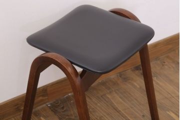 中古　秋田木工　ビンテージ　おしゃれな曲げ木スツール(1)