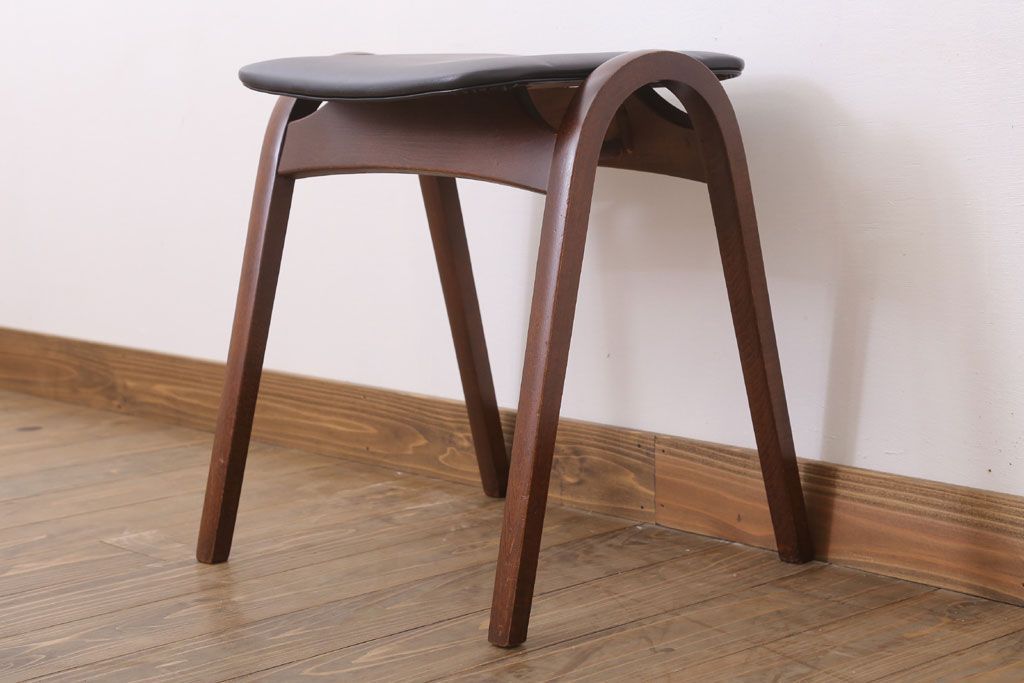 中古　秋田木工　ビンテージ　おしゃれな曲げ木スツール(1)
