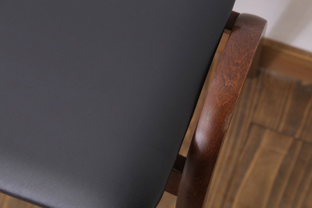 中古　秋田木工　ビンテージ　おしゃれな曲げ木スツール(1)