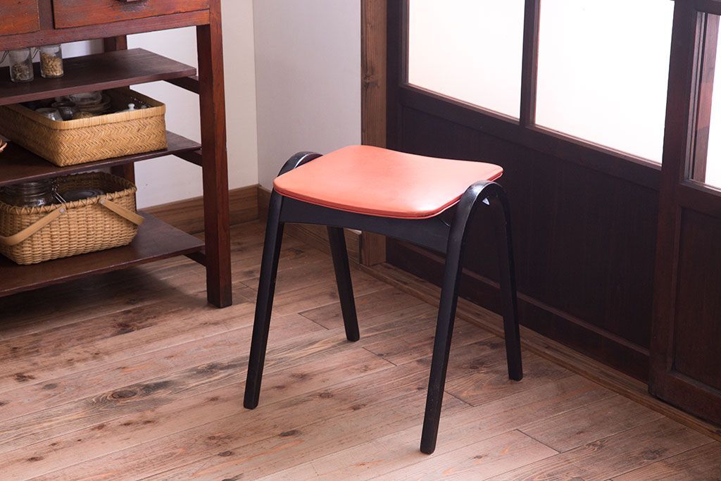 中古　秋田木工　ビンテージ　おしゃれな曲げ木スツール(2)