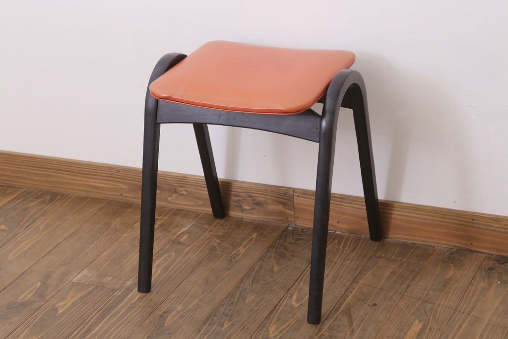 中古　秋田木工　ビンテージ　おしゃれな曲げ木スツール(2)