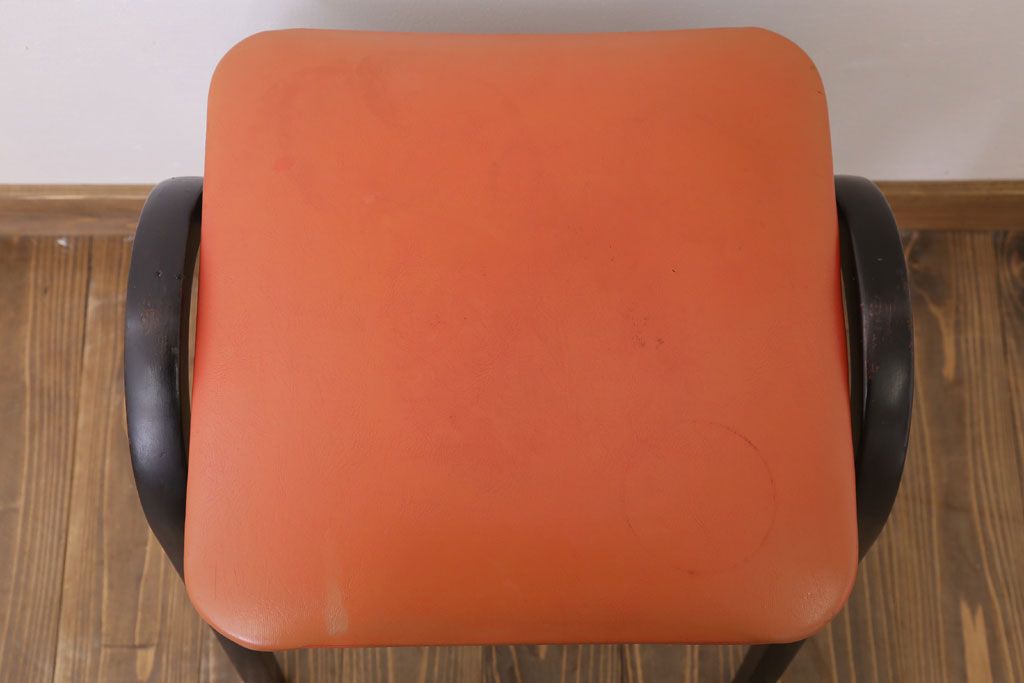 中古　秋田木工　ビンテージ　おしゃれな曲げ木スツール(2)