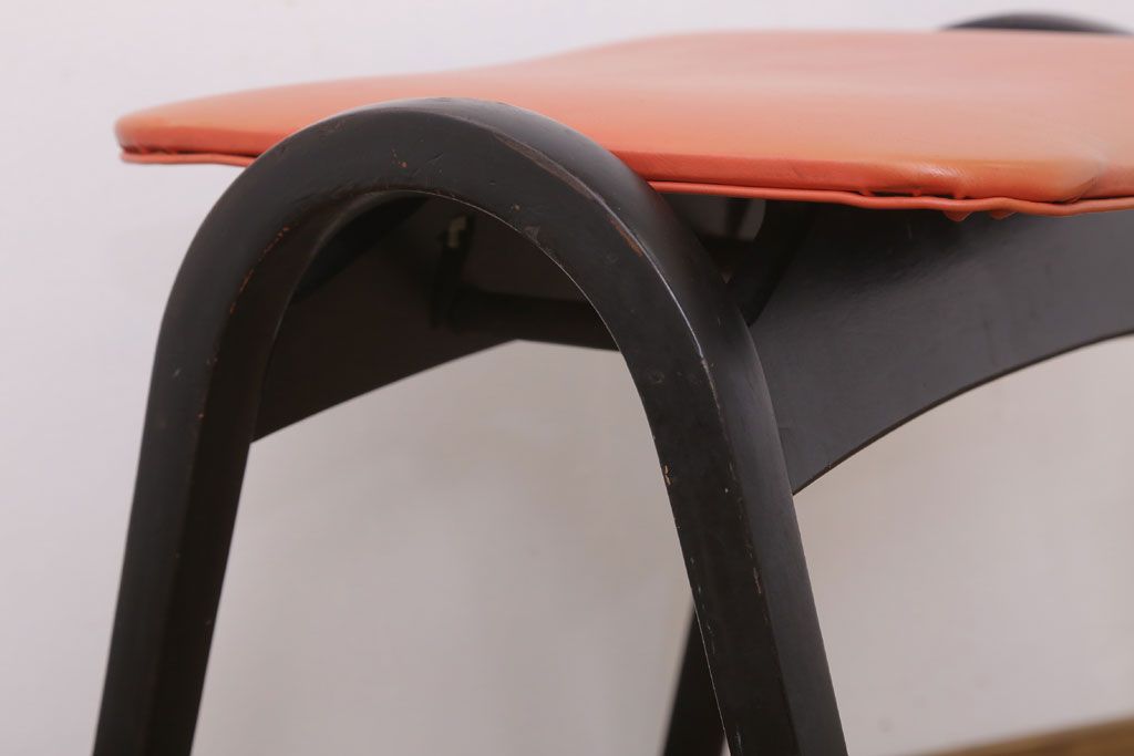 中古　秋田木工　ビンテージ　おしゃれな曲げ木スツール(2)