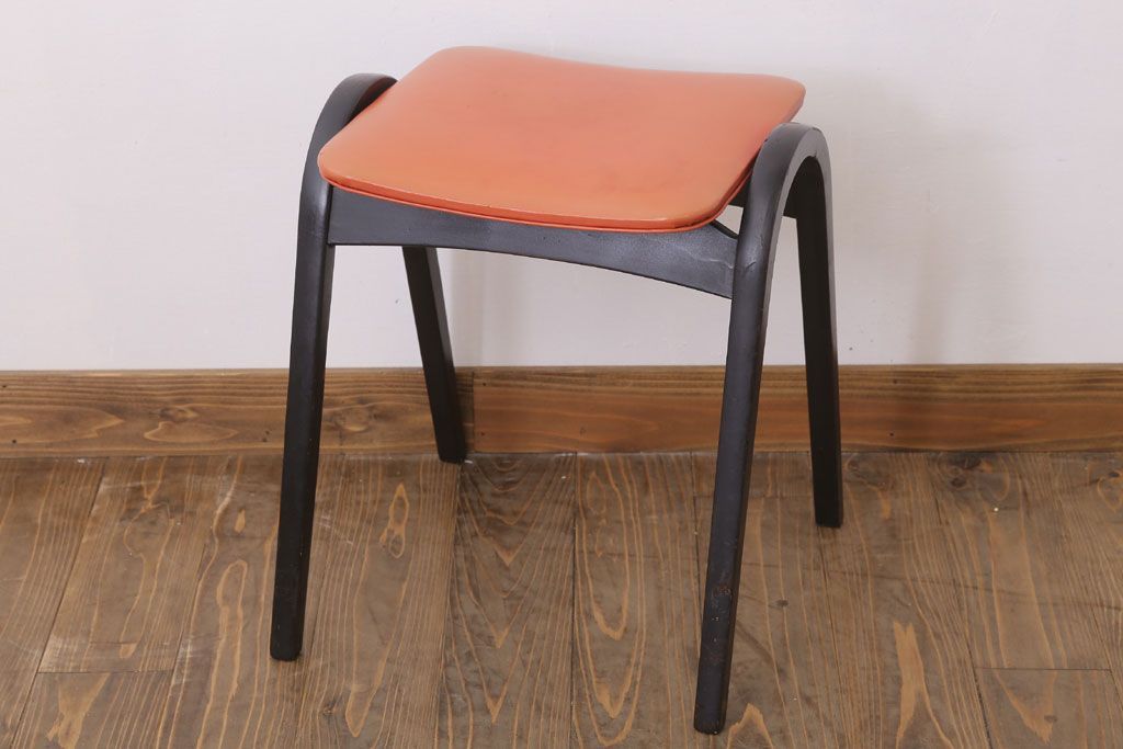 中古　秋田木工　ビンテージ　おしゃれな曲げ木スツール(2)