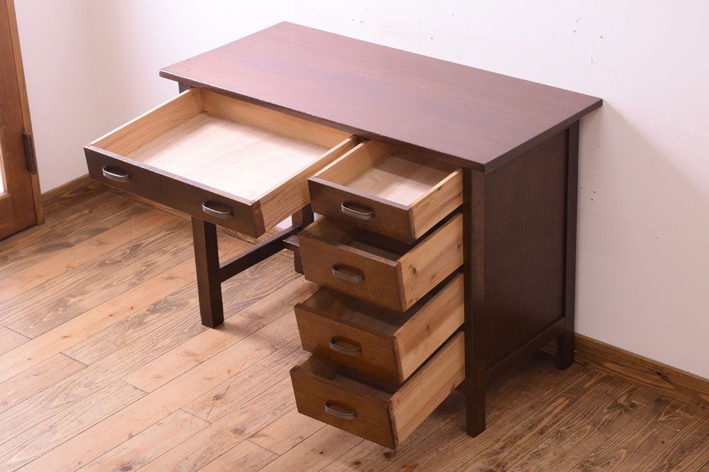 アンティーク家具　古い木製のシンプルなアンティーク片袖机(2)