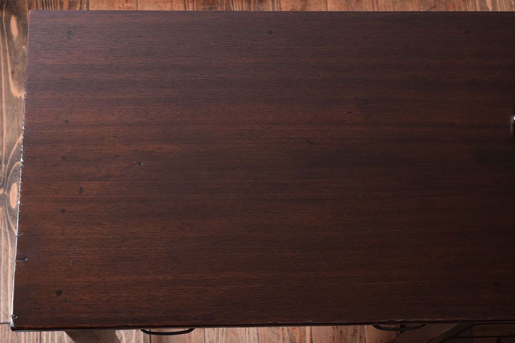 アンティーク家具　古い木製のシンプルなアンティーク片袖机(2)