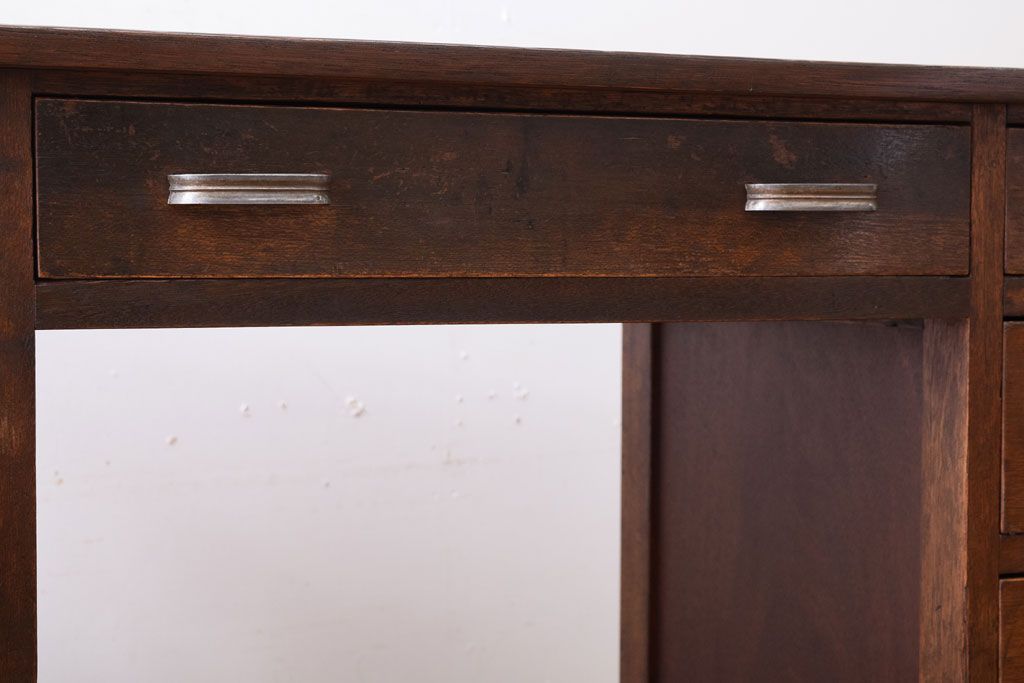 アンティーク家具　古い木製のシンプルなアンティーク片袖机(2)