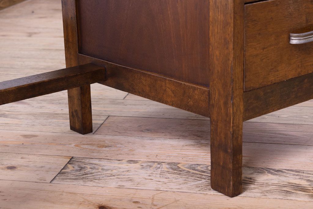 アンティーク家具　古い木製のシンプルなアンティーク片袖机(2)