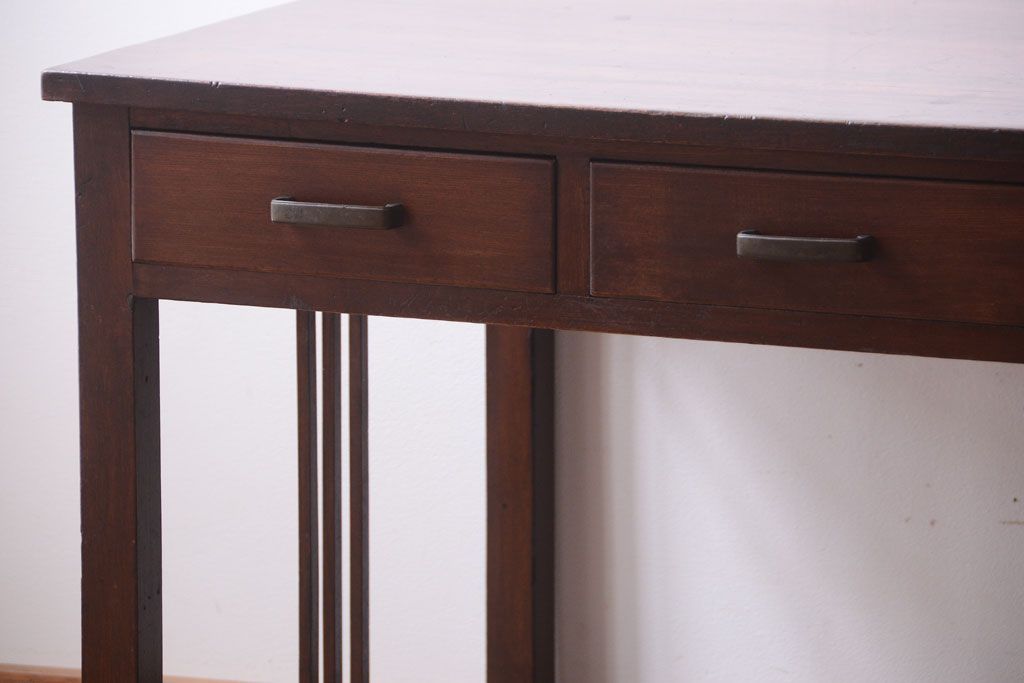 アンティーク家具　古い木製のシンプルなアンティーク片袖机